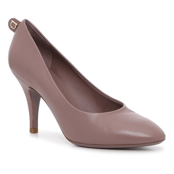Salvatore Ferragamo Judy Lavender Leather Pumps Size 6 NIB